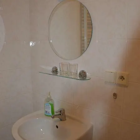 Eden Guest house *